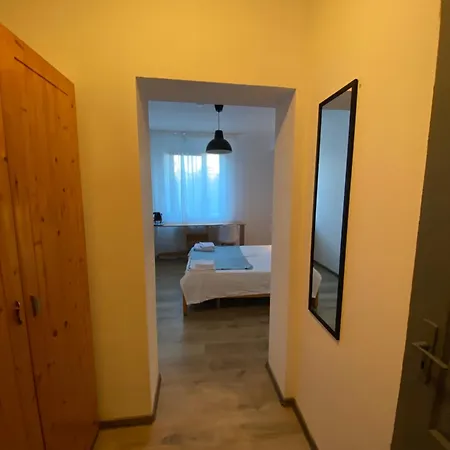 Travellers Rest Homestay Bucharest